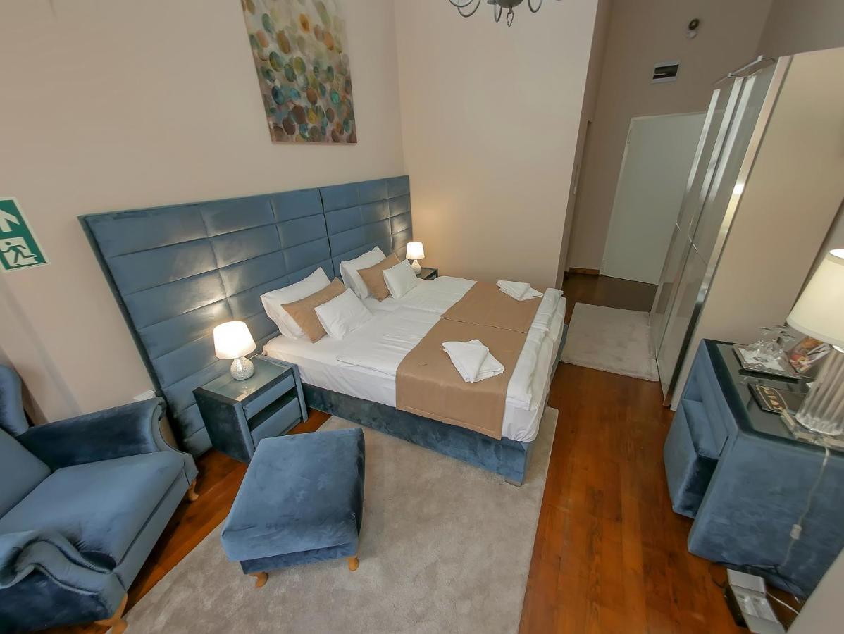 Belga Boutique Panzio Hotell Debrecen Eksteriør bilde